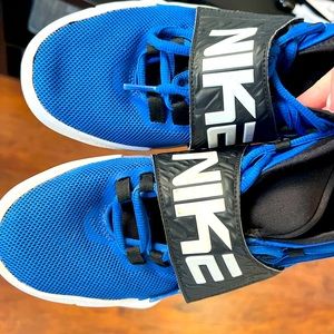 Nike Future Court 3 Size 6